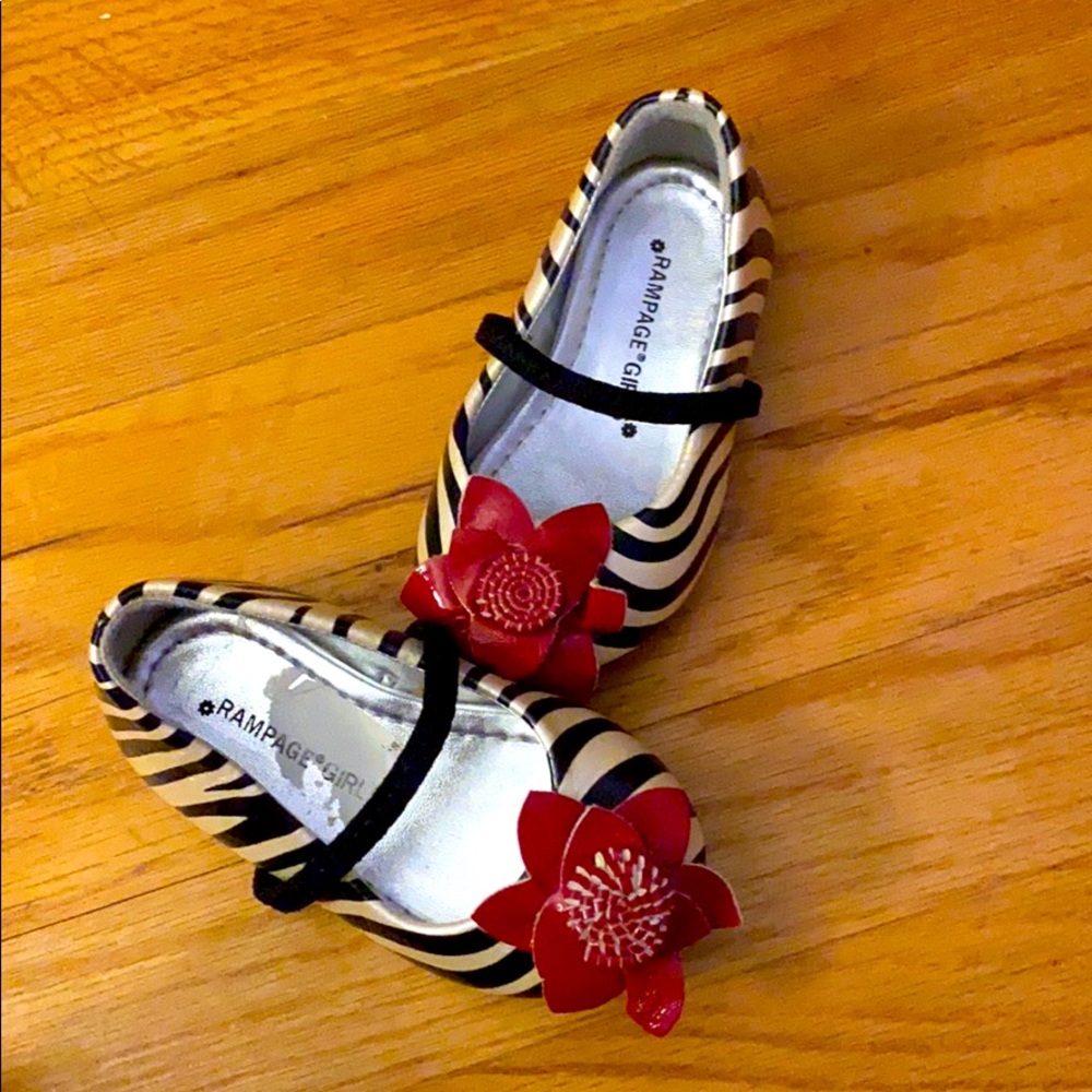 Toddler Size 5 Sassy Dress Shoes
